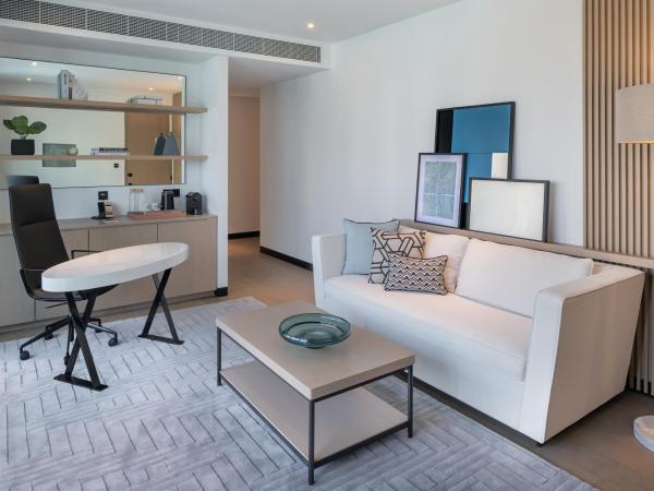 Vida Dubai Marina & Yacht Club : photo 2 de la chambre suite deluxe avec balcon privé - vue sur ville