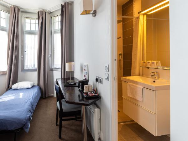 Hôtel Le Mondon Metz : photo 6 de la chambre chambre simple classique avec douche (sans climatisation)