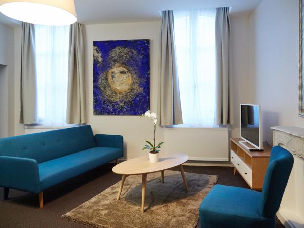 La Résidence Arles Centre : photo 4 de la chambre appartement de luxe au 2ème Étage - côté rue