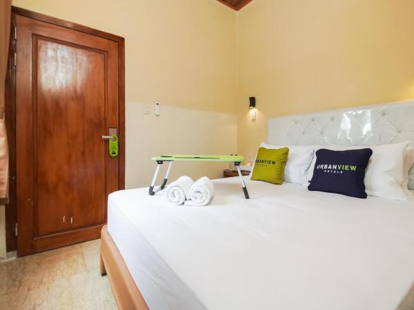 Urbanview Hotel Cantee Halim Perdanakusuma by RedDoorz : photo 4 de la chambre chambre double supérieure