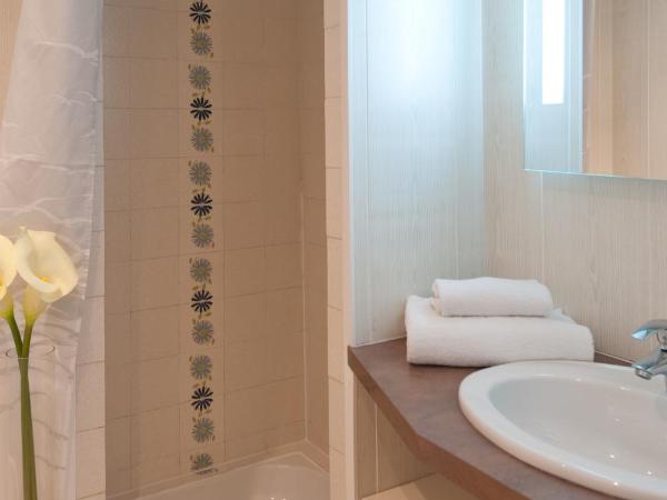 Résidence Marina Di Santa Giulia : photo 6 de la chambre villa classique 1 chambre - vue sur mer
