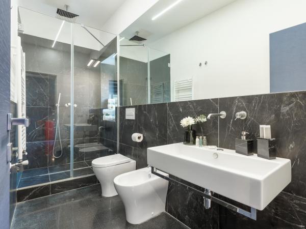 Dimora Doria d'Angri : photo 6 de la chambre chambre double deluxe - vue latérale sur mer