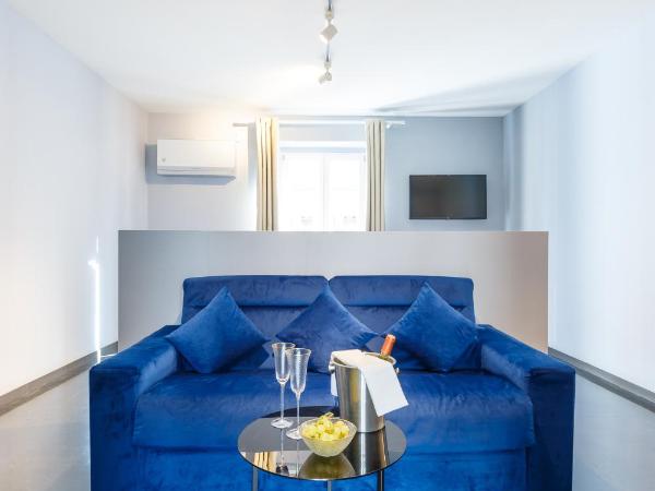 Dimora Doria d'Angri : photo 5 de la chambre suite lit king-size avec balcon