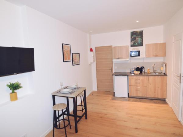 Studios Lsquare Residence AFPA : photo 5 de la chambre studio lit king-size