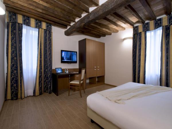 CDH Hotel Villa Ducale : photo 4 de la chambre chambre double ou lits jumeaux