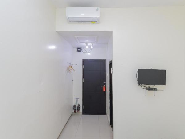 RedDoorz Plus At K23 Rungkut Madya : photo 1 de la chambre chambre double