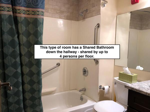 Oasis Guest House : photo 5 de la chambre chambre simple avec salle de bains commune