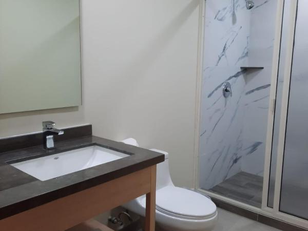 CHN Hotel Monterrey Santa Fe : photo 3 de la chambre chambre deluxe double ou lits jumeaux