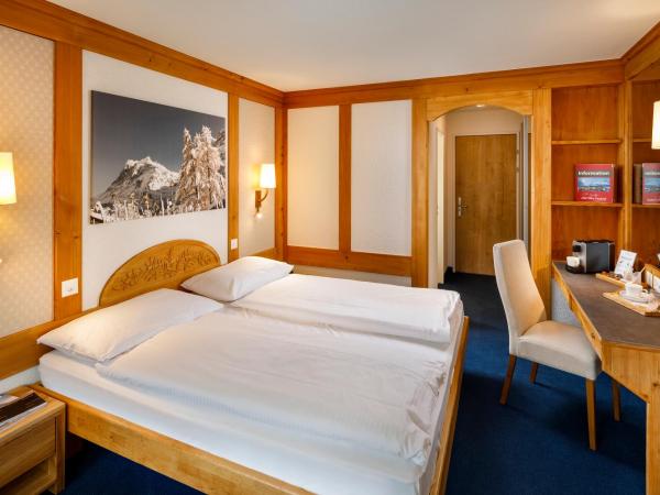 Derby Swiss Quality Hotel : photo 1 de la chambre chambre double panoramique orientée sud - vue sur montagne