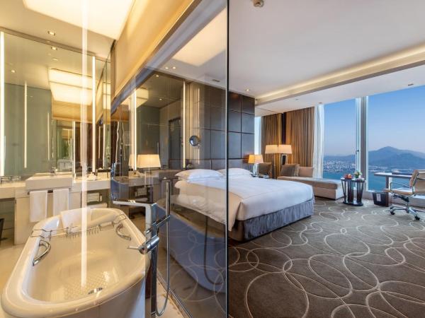 InterContinental Nanjing, an IHG Hotel : photo 6 de la chambre chambre lit king-size classique - vue sur lac