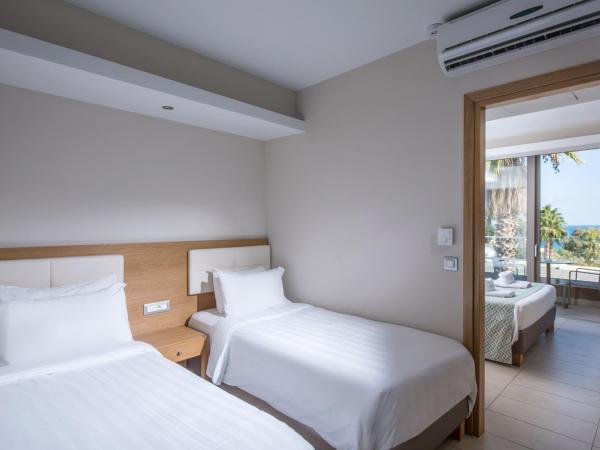 Royal & Imperial Belvedere Resort : photo 9 de la chambre chambre familiale supérieure - vue sur mer