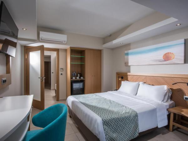 Royal & Imperial Belvedere Resort : photo 7 de la chambre chambre familiale supérieure - vue sur mer