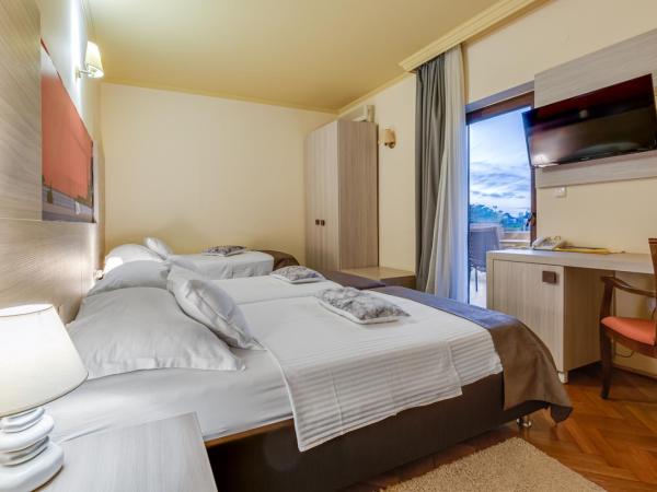 Hotel Marinko : photo 4 de la chambre chambre triple standard