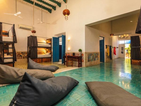 Che Nomadas Mérida Hostel Adults Only : photo 3 de la chambre lit simple dans dortoir mixte