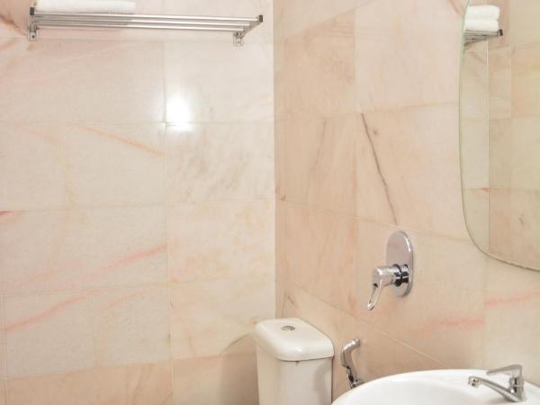 DUTA HOTEL : photo 4 de la chambre chambre lit queen-size 