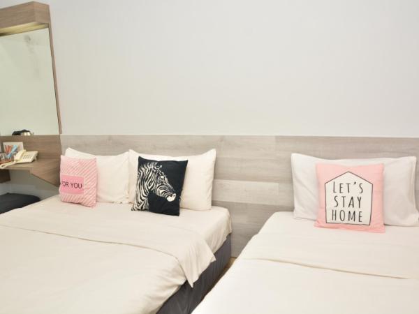 DUTA HOTEL : photo 3 de la chambre chambre triple