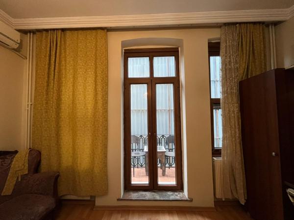 Chambers of the Boheme : photo 5 de la chambre chambre familiale avec balcon