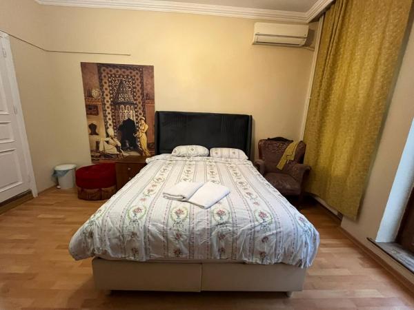 Chambers of the Boheme : photo 8 de la chambre chambre familiale avec balcon