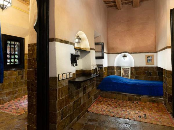 Hôtel Riad Dar Daïf : photo 10 de la chambre chambre quadruple - accessible aux personnes à mobilité réduite