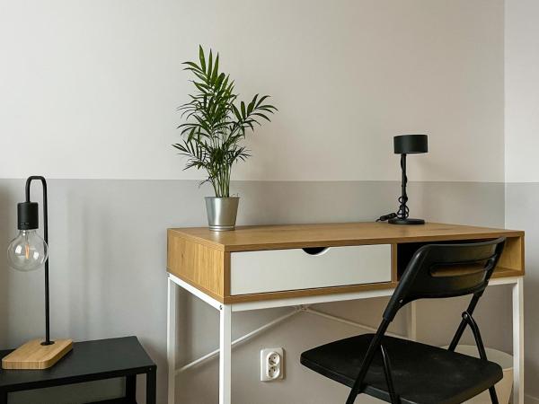 Shape&Color premium Hostel : photo 6 de la chambre chambre simple avec salle de bains commune