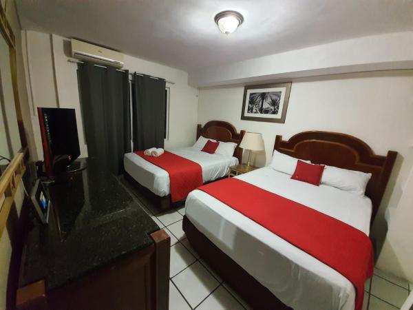 Zona Dorada Suites : photo 3 de la chambre appartement avec balcon
