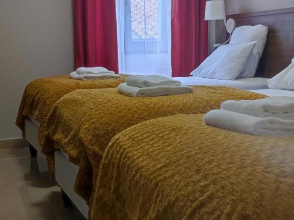 SQUARE HOTEL : photo 2 de la chambre chambre triple standard