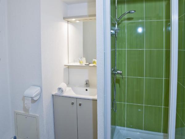 All Suites Appart Hôtel Dunkerque : photo 3 de la chambre studio Économique avec lit double (1-2 adultes) 