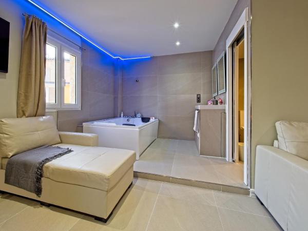 Caballero Errante : photo 3 de la chambre chambre lit king-size avec baignoire spa
