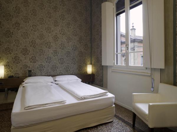 I Portici Hotel Bologna : photo 4 de la chambre chambre double deluxe