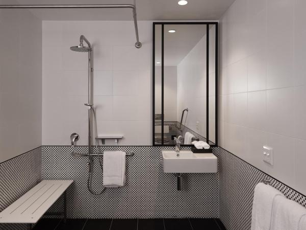 Hotel X Brisbane Fortitude Vly, Vignette Collection, an IHG Hotel : photo 4 de la chambre chambre lit king-size standard - accessible aux personnes à mobilité réduite
