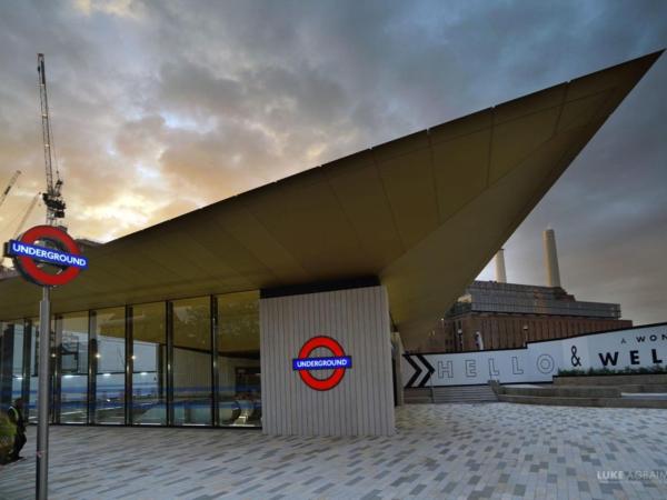 Central London New 2 bedroom flat Riverview Balcony : photo 1 de la chambre appartement deluxe