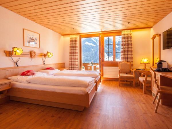 Alpenhof : photo 2 de la chambre chambre lits jumeaux standard avec balcon