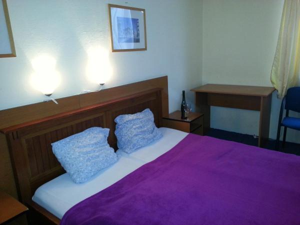 Carmen Pension : photo 9 de la chambre chambre double ou lits jumeaux