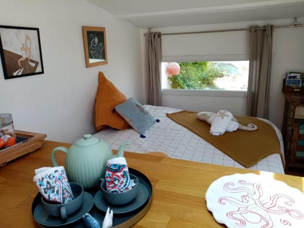 Cabanon de pêcheur en bord de lagune : photo 1 de la chambre chambre deluxe