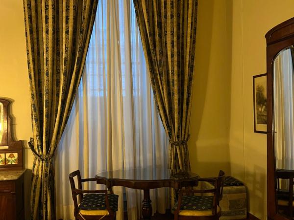 Hotel Villa Liana : photo 3 de la chambre chambre familiale