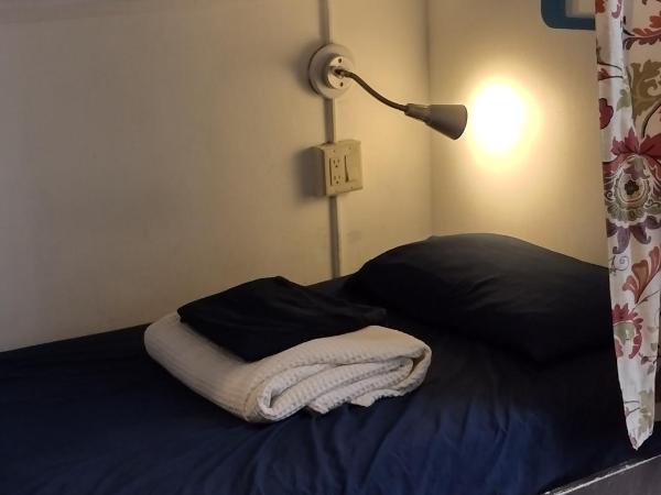 Adelaide Hostel : photo 1 de la chambre lit dans dortoir 6 lits