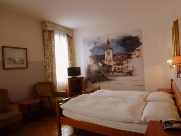 Hotel Central Continental : photo 2 de la chambre chambre double