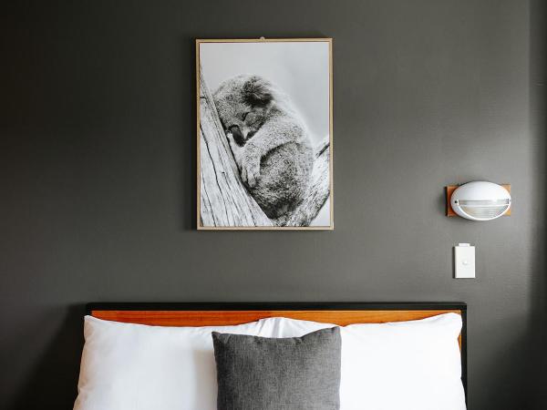 Canberra Accommodation Centre : photo 1 de la chambre chambre double standard avec salle de bains commune