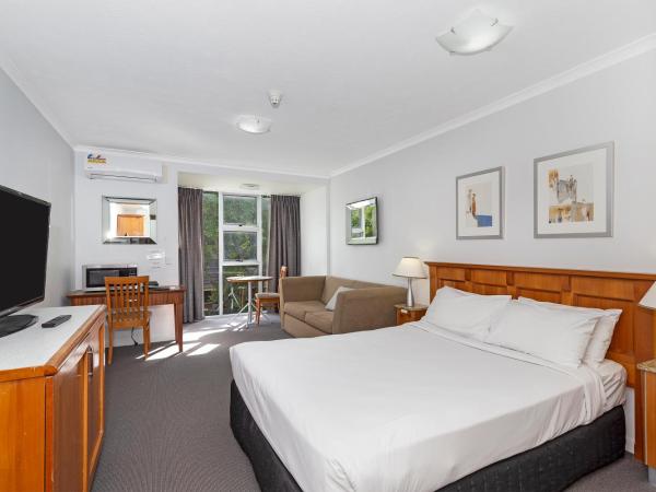 Airport Heritage Motel : photo 4 de la chambre chambre lit queen-size deluxe