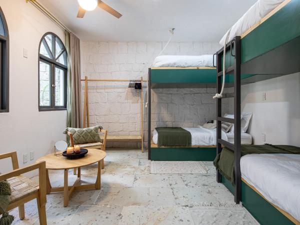Sleeps 9, Outdoor Space, PingPong Table, in Villa : photo 6 de la chambre appartement