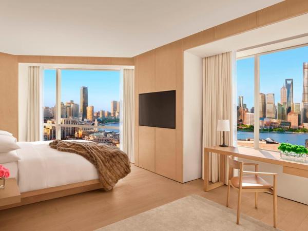 The Shanghai EDITION : photo 3 de la chambre pearl tower view king bed room