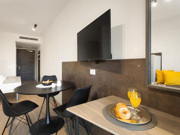 Residence Del Mar Emotion : photo 6 de la chambre studio avec balcon (2 personnes)