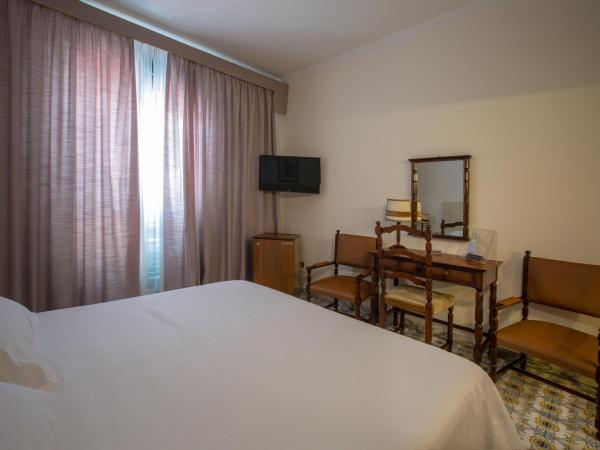 Hotel Lido Mediterranee : photo 5 de la chambre chambre double ou lits jumeaux standard - vue sur mer