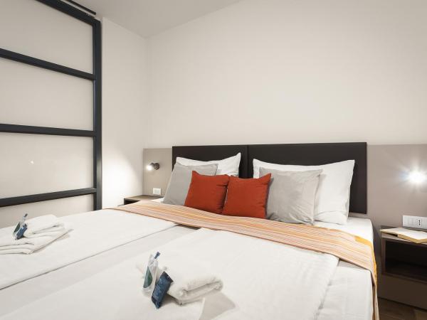 Residence Del Mar Emotion : photo 10 de la chambre appartement 1 chambre avec balcon (4 personnes)