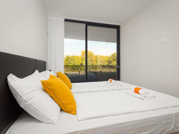 Residence Del Mar Emotion : photo 8 de la chambre appartement 2 chambres avec balcon (6 personnes)