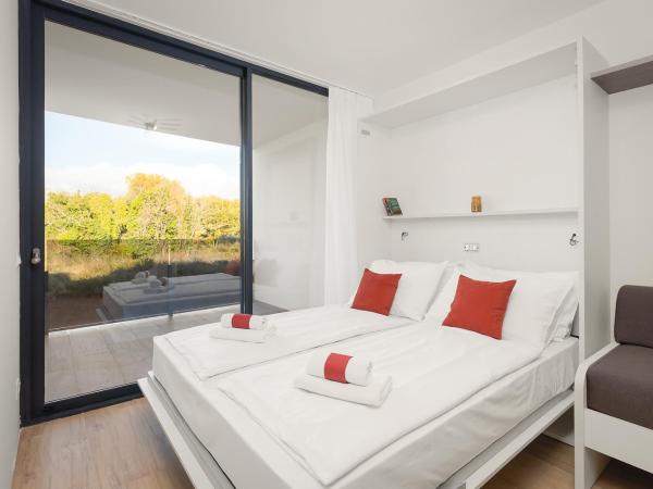 Residence Del Mar Emotion : photo 6 de la chambre appartement 2 chambres avec balcon (6 personnes)