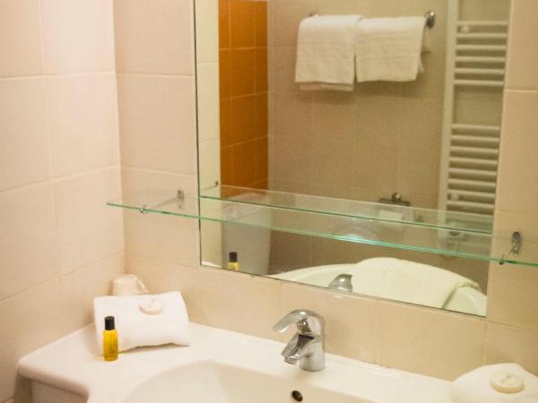Hotel Club Oustal Del Mar : photo 6 de la chambre chambre double - vue sur jardin