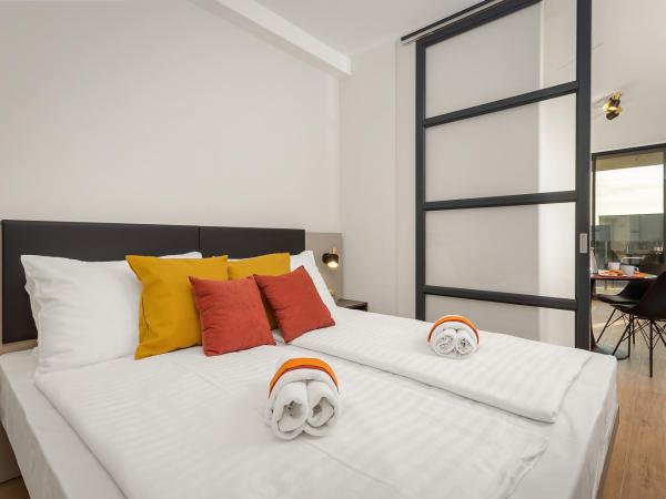 Residence Del Mar Emotion : photo 6 de la chambre appartement 1 chambre avec balcon - côté piscine (4 personnes)