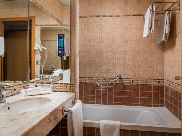 Hotel SB Express Tarragona : photo 1 de la chambre chambre familiale (2 adultes + 1 enfant)