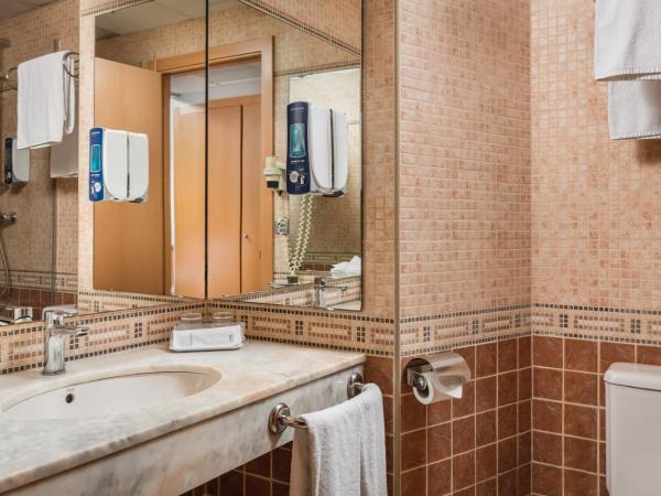 Hotel SB Express Tarragona : photo 5 de la chambre chambre double ou lits jumeaux
